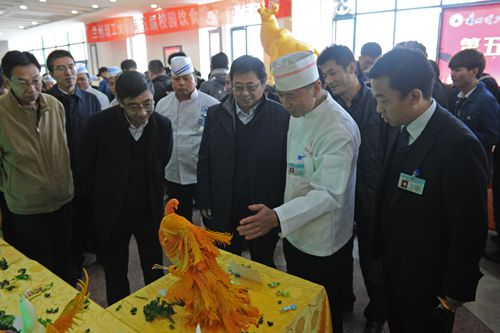 兰州理工大学第五届饮食文化节众多实招惠学子