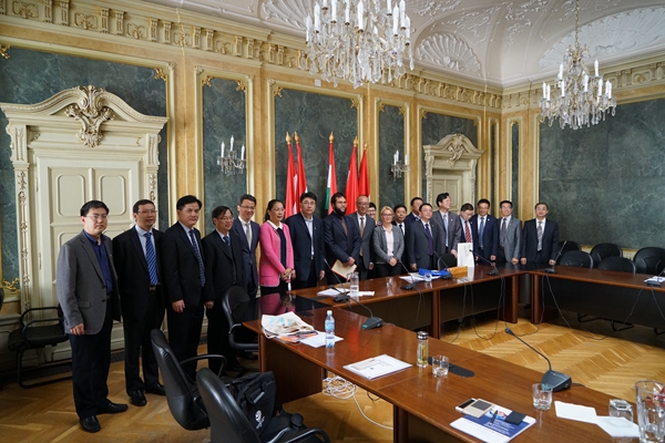 我校代表团参加第五届中国—中东欧国家教育政策对话会