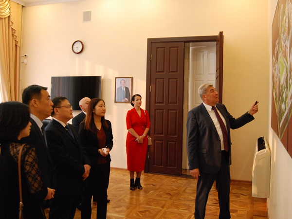 学校代表团赴俄参加南俄国立技术大学 110周年校庆活动