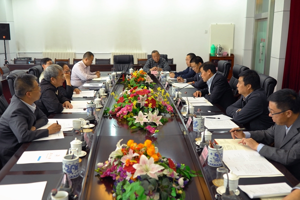 芮执元校长一行赴青海大学访问交流