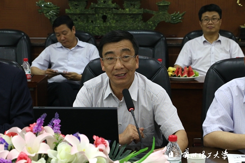 阔别四十年 今日再聚首——化机73级校友荣归母校